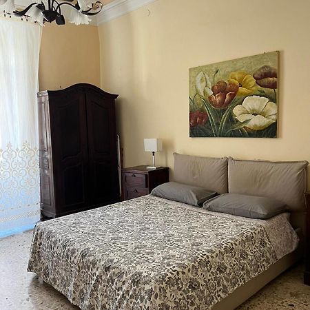 Iside Apartment Катания Екстериор снимка