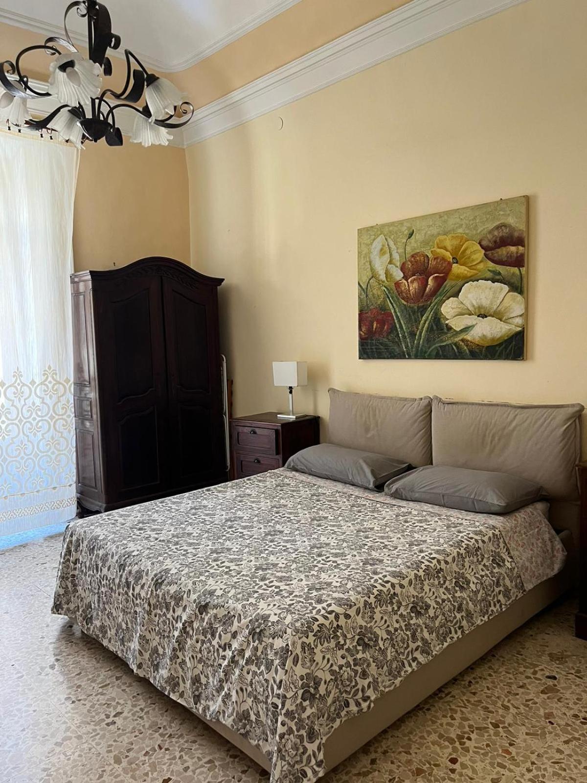 Iside Apartment Катания Екстериор снимка