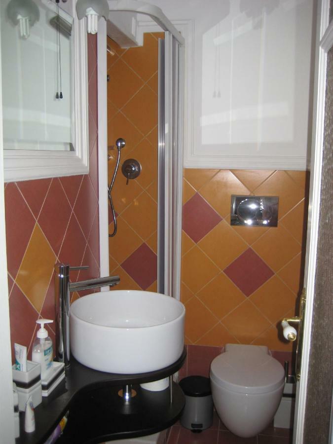 Iside Apartment Катания Екстериор снимка